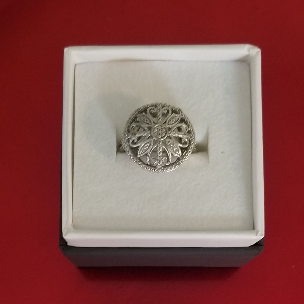 Karis STS Signed Contemporary Textured Filagree Dome Ring-Rhodium Plated Silver - Picture 5 of 5